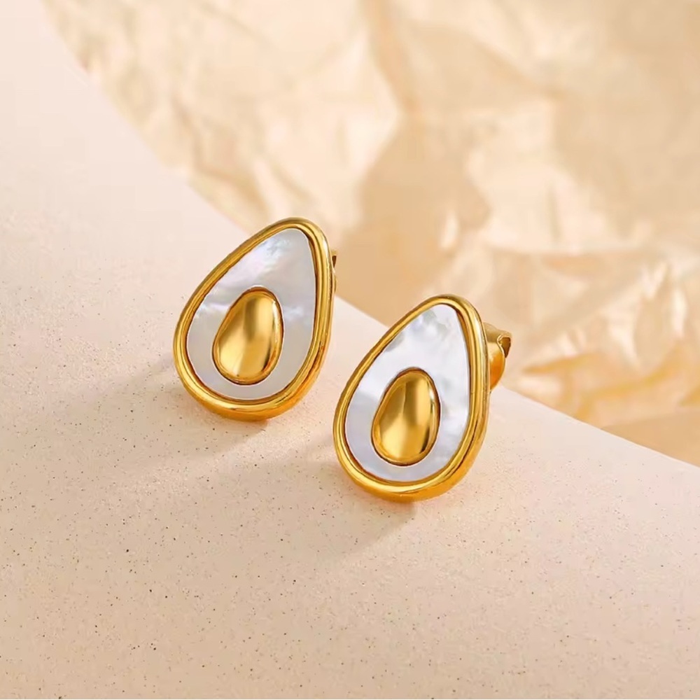 18K Gold Avocado W/ Seashell Accents Earring Set Minimalist Bohemian No Fade - Picture 5 of 9